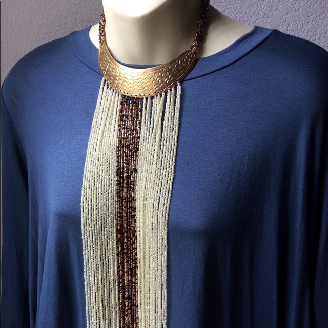 Poshmark banner for @tabzy
